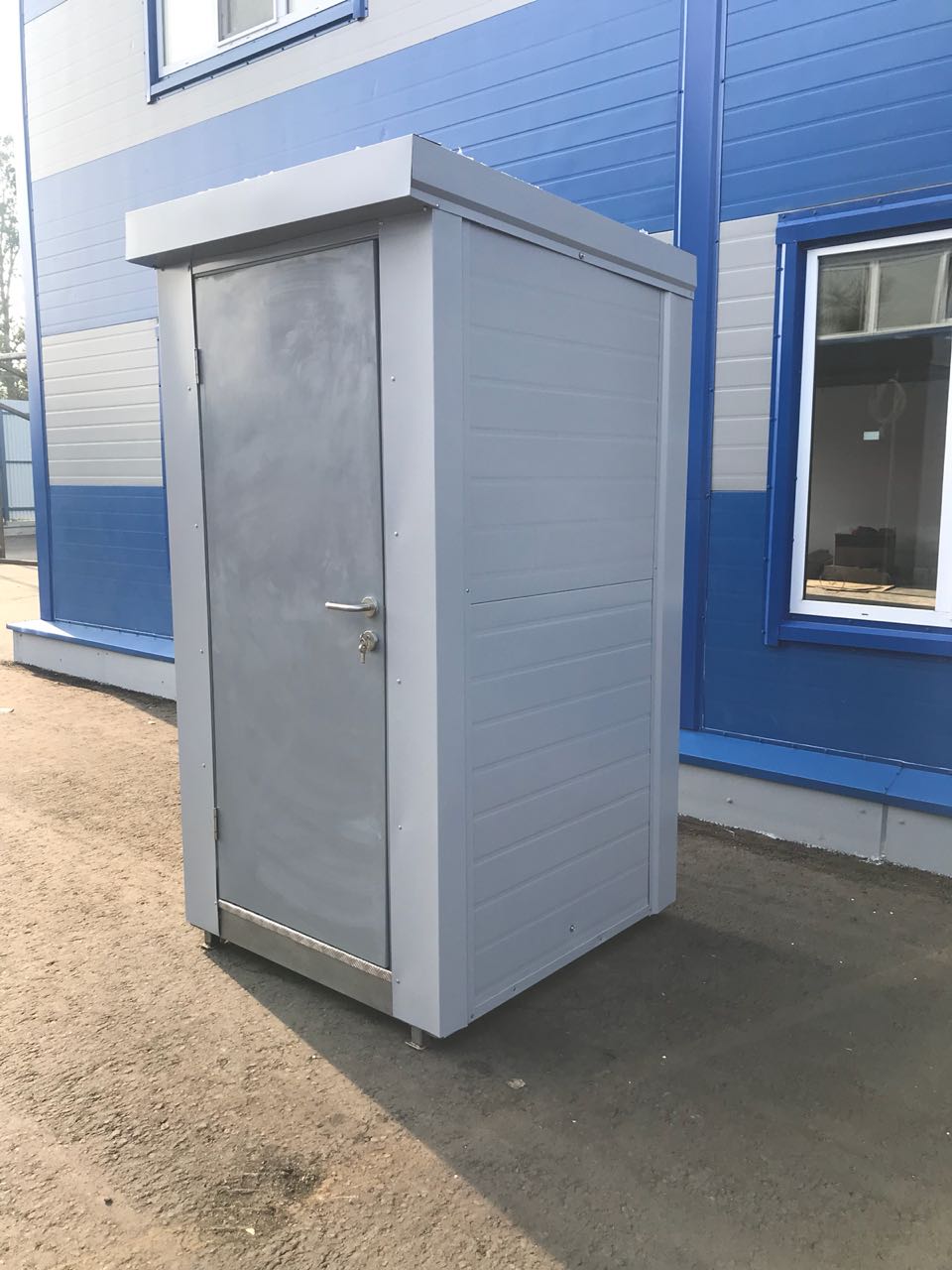 Теплая туалетная кабина ЭКОС-1 с баком на 250 л. в Ивантеевке